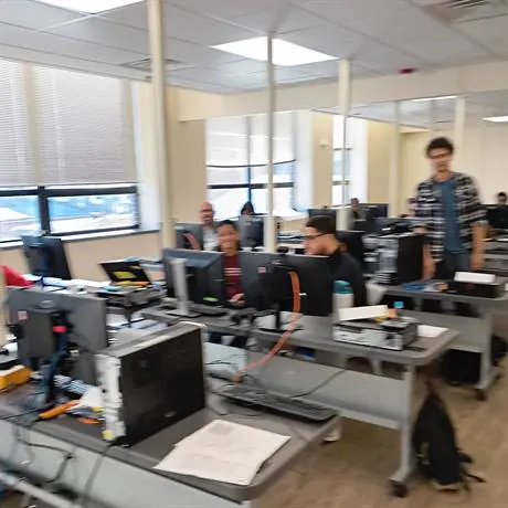 Alpha & Omega Community Center — clase computadoras 2