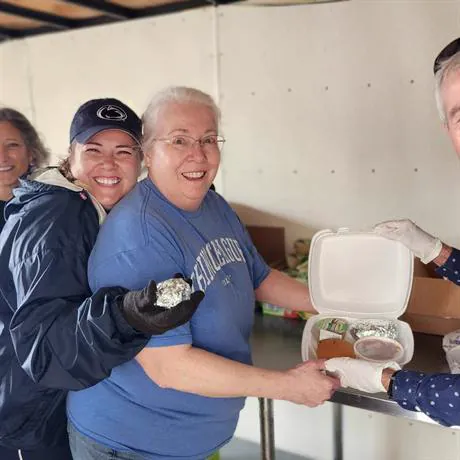 Alpha & Omega Community Center — cocina buffet