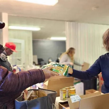Alpha & Omega Community Center — comida entrega 4