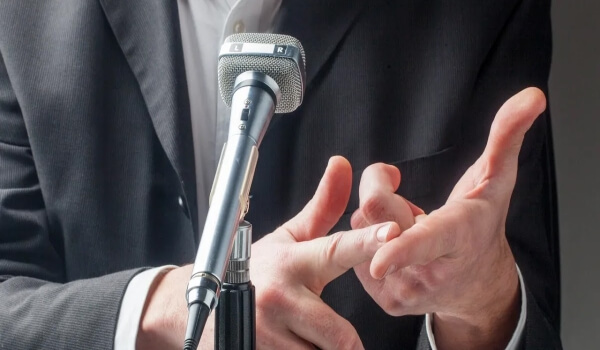 Public Speaking: The Top 5 Tips for Success